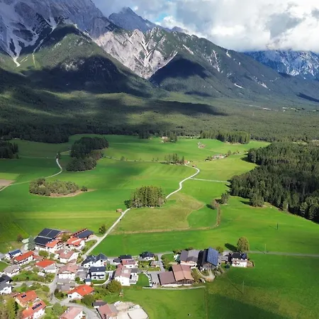 Apartament Carina's *